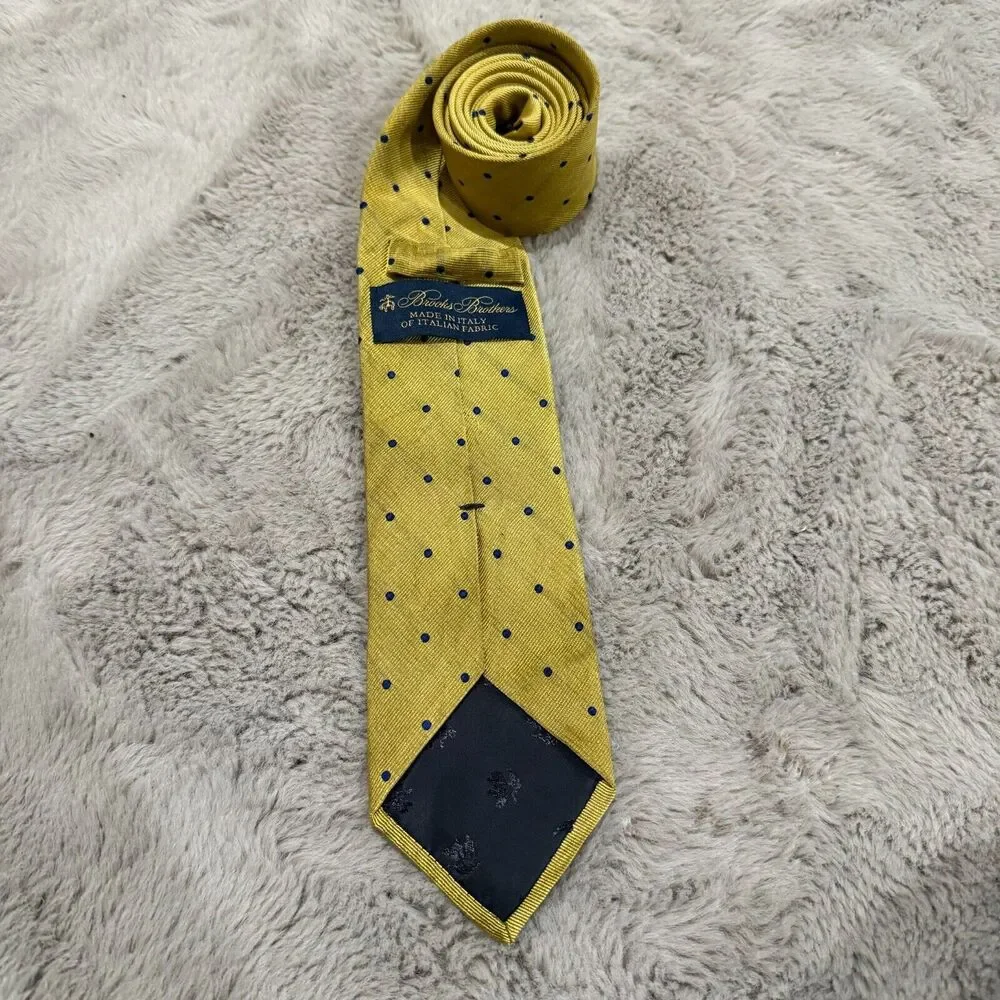 Brooks Brothers Yellow Silk Tie with Navy Polka Dot‎ Pattern - Made in Italy